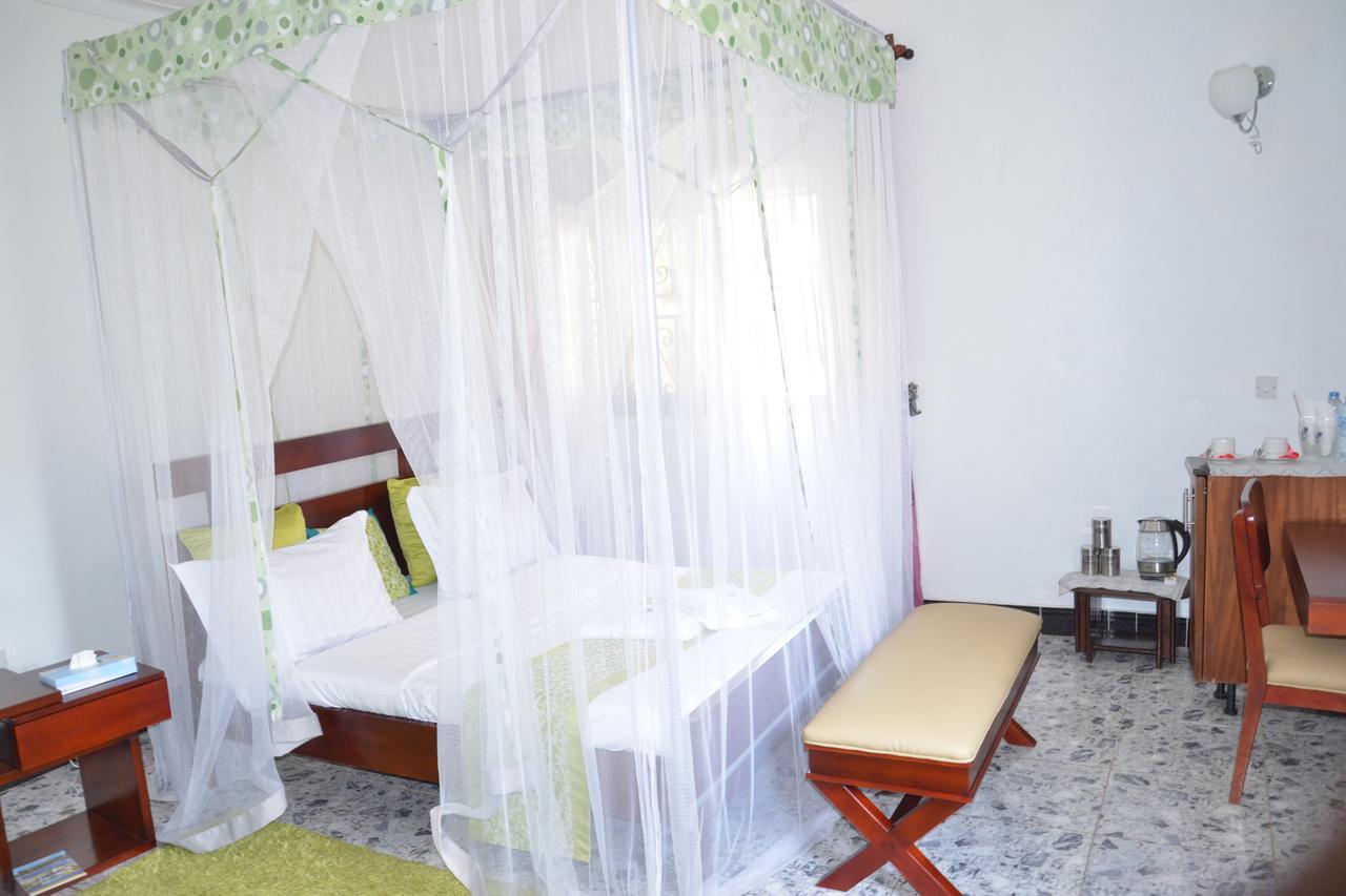 Sheevy"S Bed N Breakfast Fort Portal Luaran gambar